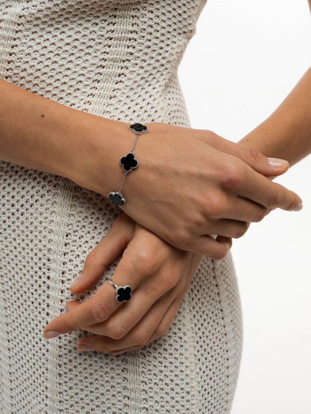 Зображення Срібний браслет онікс Клевер 3 вставки при наведенні
